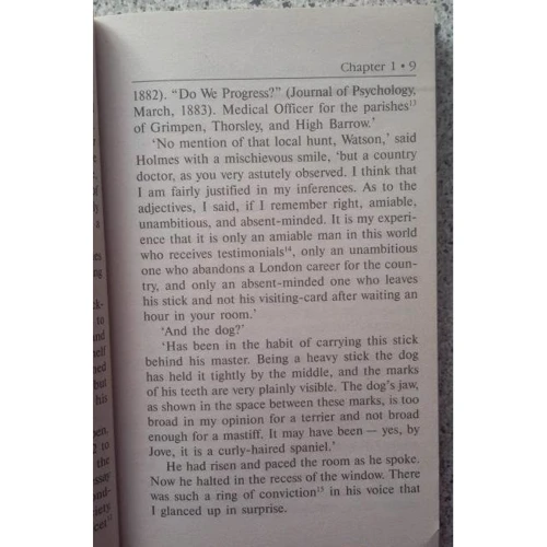 Arthur Conan Doyle: The Hound of the Baskervilles: Кількість сторінок 320
