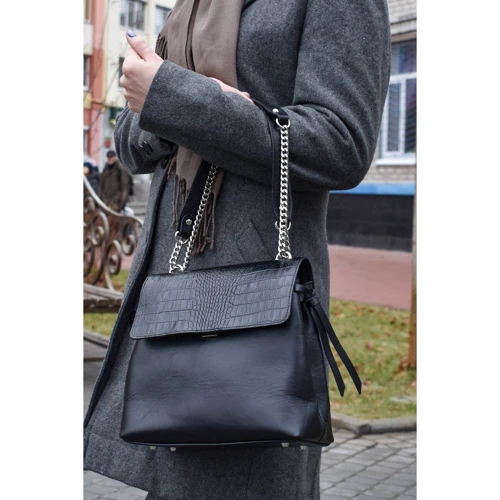 Женская сумка тоут ARTiS Bags черная (17194620-4016): Фактура Тиснение, Матовая, Гладкая