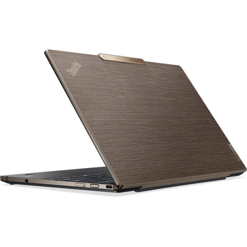 Ноутбук Lenovo ThinkBook Z13 G2 (21JV0018PB): Экран 13.3" IPS (2880x1800)