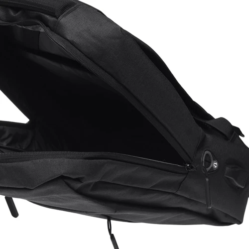 Чоловік рюкзак Remoid чорний (brvn2890-black): Застібка Блискавка