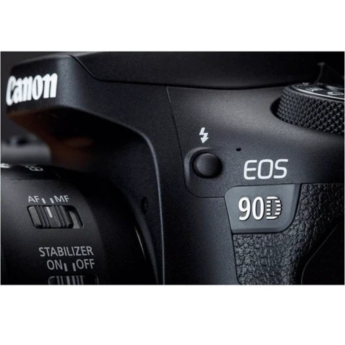 Canon EOS 90D Kit (18-135mm) USM (3616C029): Оптический зум 8x