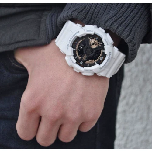 Наручний годинник Casio G-SHOCK GA-110RG-7AER: Водонепроникність 20 ATM