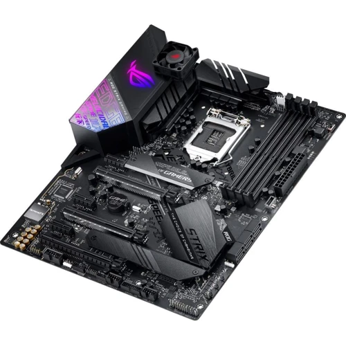 ASUS ROG STRIX Z390-E GAMING: Дополнительно Радиатор на VRM, Поддержка UEFI, Поддержка RAID, Адаптер Wi-Fi