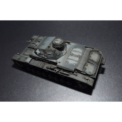 Сборная модель MiniArt Средний танк Pz.III Ausf D (MA35169) фото 10