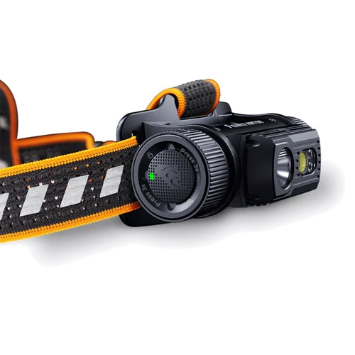 Фонарь туристический Fenix HM70R: Светодиоды LUMINUS SST40