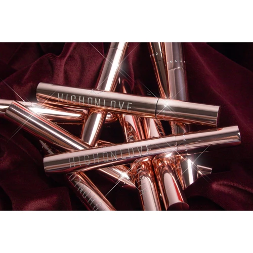 Стимулирующий блеск для губ HighOnLove на основе масла Каннабиса