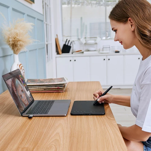 Графический планшет XP-Pen Deco mini 7 W: Тип пера беспроводной