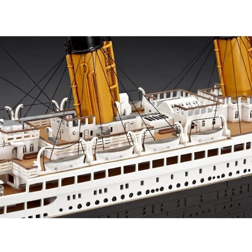 Сборная модель Revell набор Лайнер Титаник. К 100летию постройки. уровень 5 масштаб 1:400 фото 4