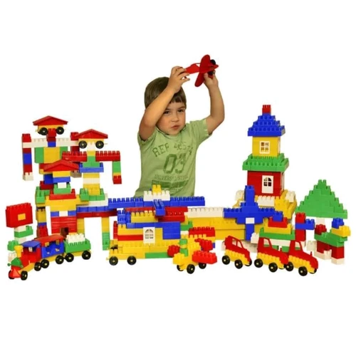 Пластмассовые конструкторы