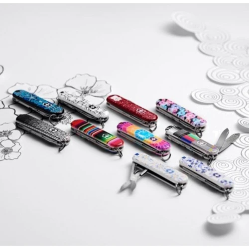 Мультитул Victorinox Classic LE Eagle Flight 58мм/7функцій/кольоровий (0.6223.L2102): Кількість інструментів 7