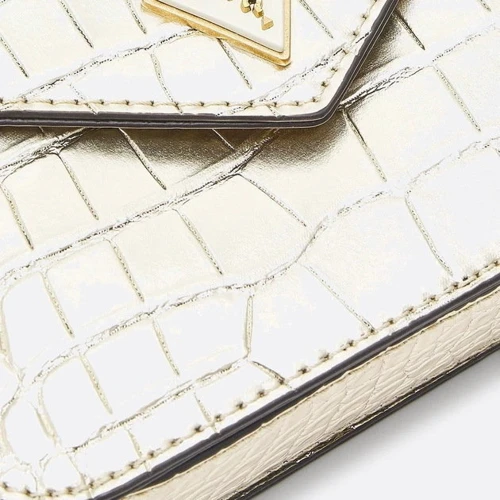 Женская сумка-сэтчел GUESS RETOUR MINI TOP HANDLE FLAP золотая (HWCM8664780-GOL): Страна производитель США