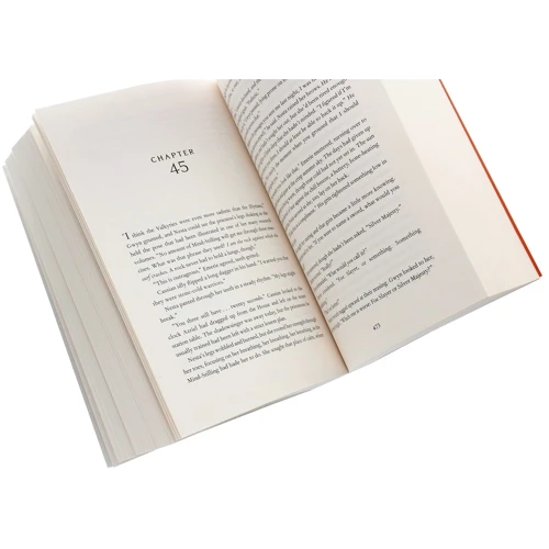 Sarah Maas: A Court of Silver Flames: Автор Сара Маас