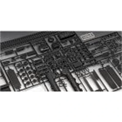 Сборная модель-копия Revell Экспресс локомотив BR03 с тендером Уровень 5 1:87 (RVL-02166) фото 7