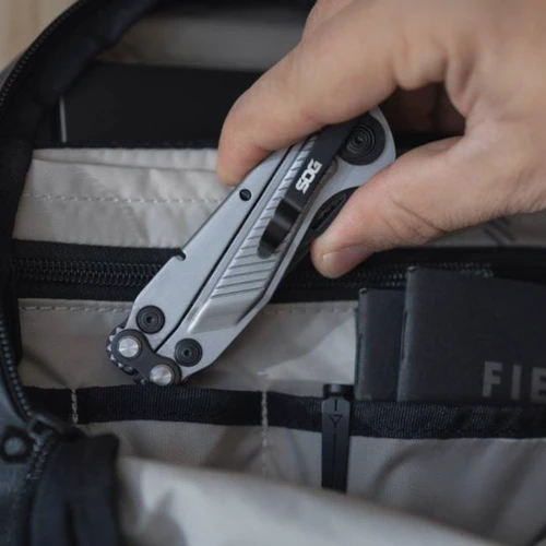 Мультитул SOG Flash MT Silver/Black (SOG-29-55-01-41): Вага, г 133
