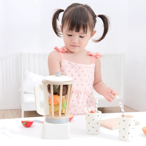 Ігровий набір New Classic Toys Блендер (10708): Виробник New Classic Toys