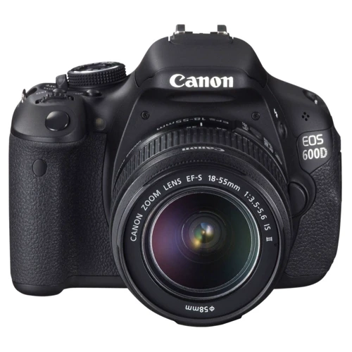 Canon EOS 700D Kit (18-55mm + 55-250mm) EF-S IS STM: Тип матрицы CMOS