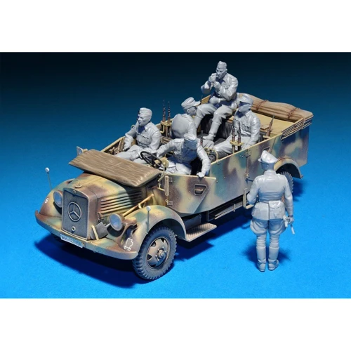 Сборная модель MiniArt Немецкий армейский автомобиль Kfz.70 (MB 1500A) с экипажем (MA35139): Производитель MiniArt