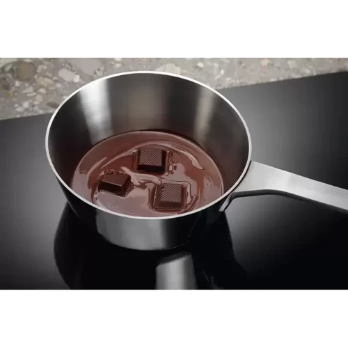 Варочная поверхность Electrolux KCC84453CK: Рабочая поверхность стеклокерамика
