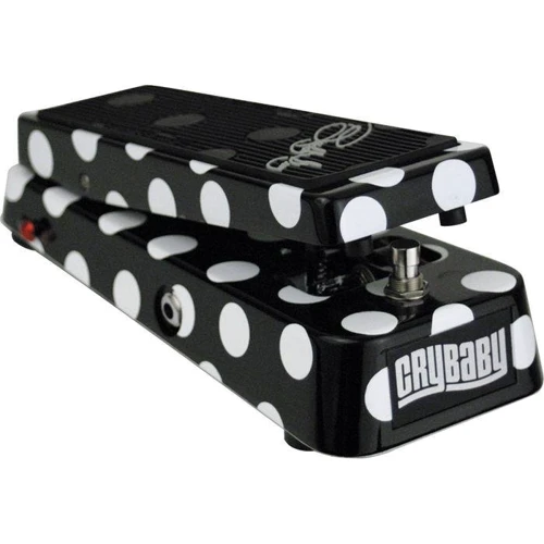 Педаль гитарных эффектов Педаль эффектов DUNLOP BG95 CRYBABY BUDDY GUY SIGNATURE WAH