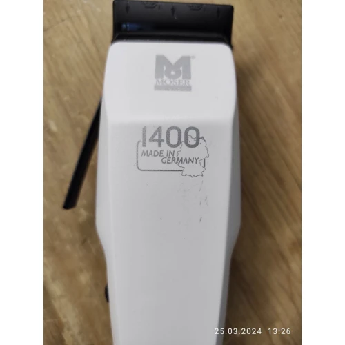 Moser 1400-0458 Edition Silver (Машинки для стрижки)(79012085)Stylus approved: Причина уцінки Небольшие потертости на лицевой и задней части. Товар новый, в использовании не был, в рабочем состоянии, в полной коплектации