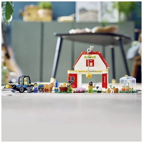 Конструктор LEGO City Ферма та комору з тваринами (60346) фото 6