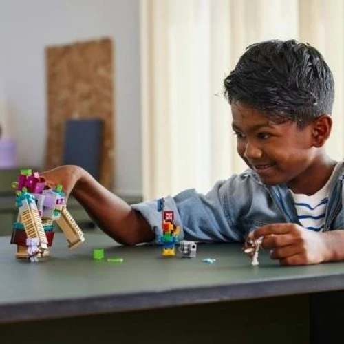 Конструктор LEGO Minecraft Сутичка з пожирачем (21257) фото 4