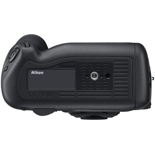 Nikon D5 Body (XQD): Размер матрицы, мм 35.9x23.9