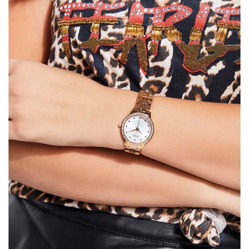 Наручные часы Guess (W1209L3): Стиль Классический