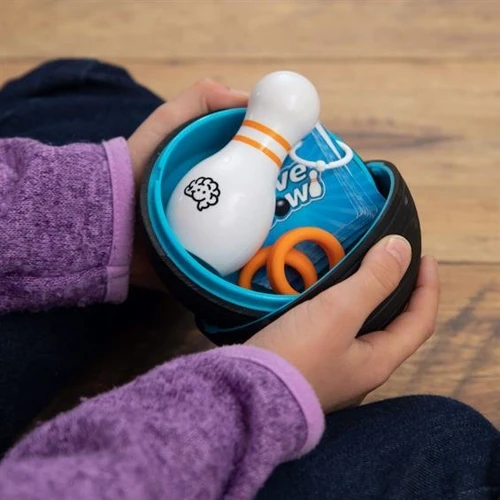 Ігровий набір Боулінг Fat Brain Toys CurveBowl (F271ML): Матеріал резина, пластик