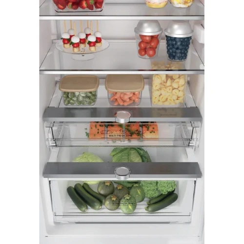 Встраиваемый холодильник Hotpoint-Ariston HAC20 T321: Объем морозильной камеры, л 68