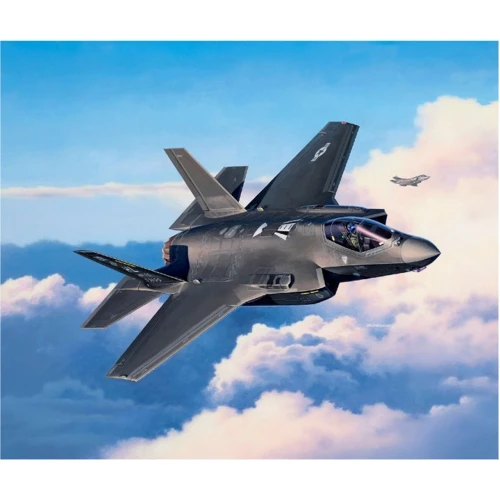 Сборная модель Revell Истребитель-бомбаридовщик F-35 Молния II уровень 4 масшт 1:72 (RVL-03868): Производитель Revell