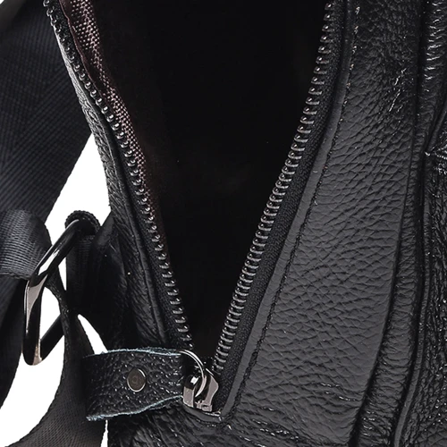 Чоловіча сумка-слінг Borsa Leather чорна (K1029-black): Застібка Блискавка