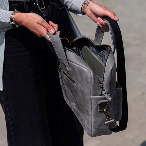 INCARNE Handmade Leather Laptop bag Biz Grey for MacBook 15-16": Сумісність MacBook 15-16"