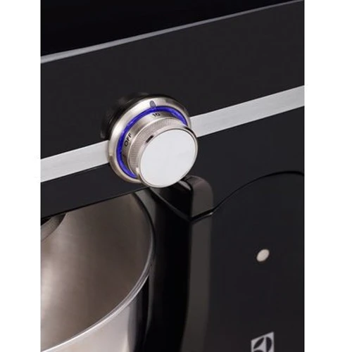 Кухонный комбайн Electrolux EKM4200: Материал насадок нержавеющая сталь