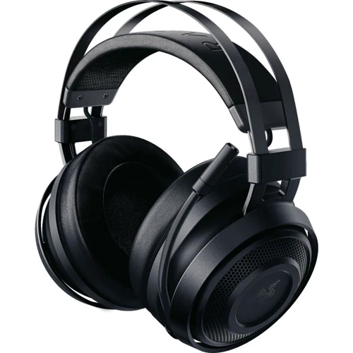 Навушники Razer Nari Essential (RZ04-02690100-R3M1): Тип конструкції повнорозмірні