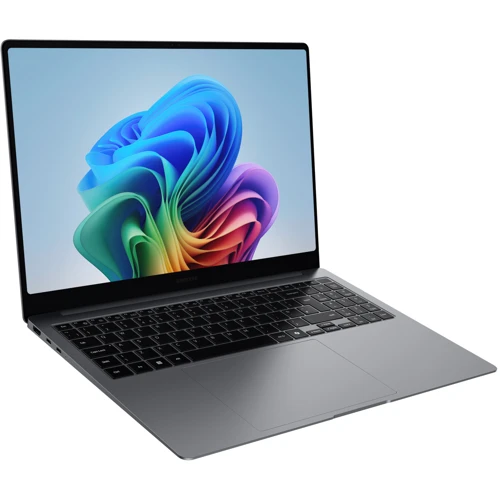 Ноутбук Samsung Galaxy Book5 Pro (NP960XHA-KG33US): Екран 16" AMOLED (2880x1800) WQXGA+
