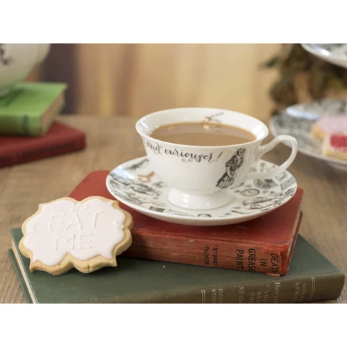 Чашка для чаю з блюдцем V&A Alice in Wonderland порцелянова 250 мл (VA5200018): Кількість 2 предмета