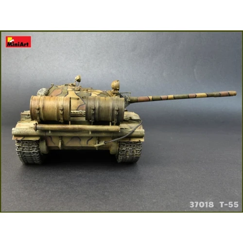 Сборная модель MiniArt Советский средний танк Т-55 образца 1963 г. с интерьером (MA37018) фото 8
