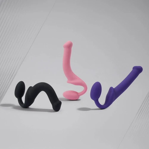 Безремневой страпон Strap-On-Me Rose S, полностью регулируемый