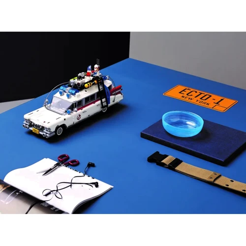 Конструктор LEGO Icons Автомобіль ECTO-1 мисливців за привидами (10274) фото 22