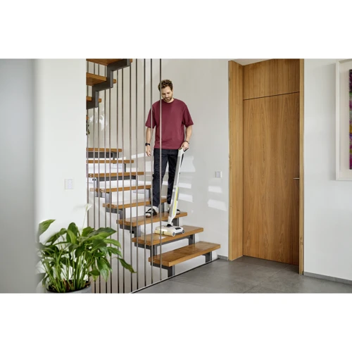 Пилосос Karcher FC 8 Smart Signature Line (1.055-711.0): Вага 4.3 кг