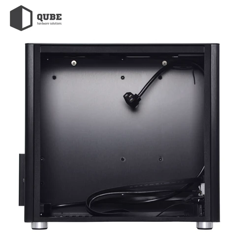Корпус QUBE V9 Black (QBV9M_WB6U3): Матеріал передній панелі алюминий