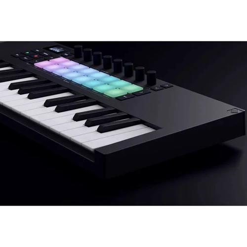 MIDI клавиатура NOVATION Launchkey Mini 37 MK4 (236477) фото 8