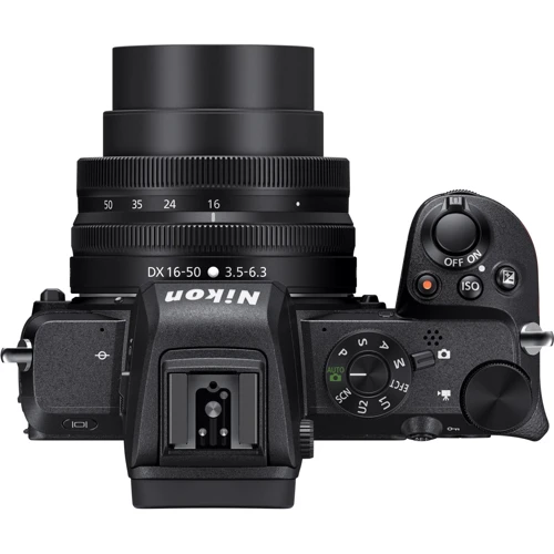 Nikon Z50 kit (16-50mm) VR (VOA050K001): Максимальный размер кадра 5568 x 3712