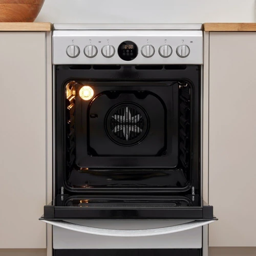 Плита електрична Indesit IS5V8CHX / E: Духовка електрична