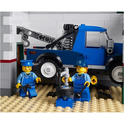 LEGO Creator Гараж на розі (10264): Серія Creator