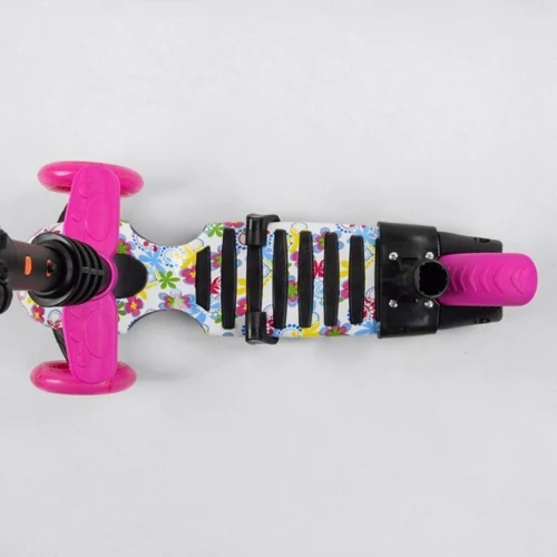 Самокат Best Scooter с защитным бампером розовый (S 5593): Материал колес полиуретан