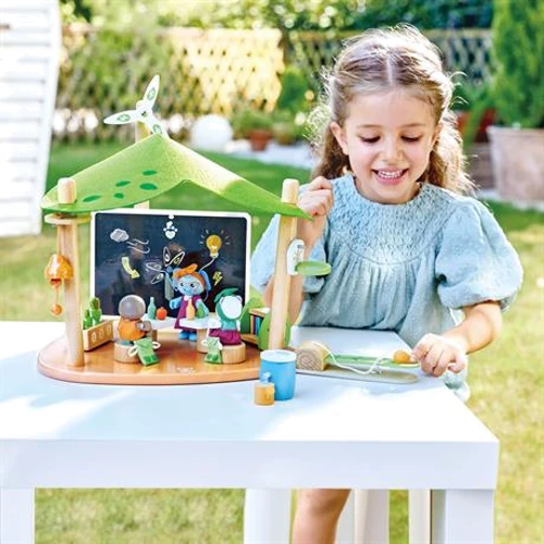 Игровой набор Hape Школа Зеленой планеты (E3428)