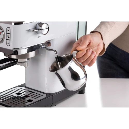 Кофеварка Ariete 1381 WHITE: Давление, бар 15