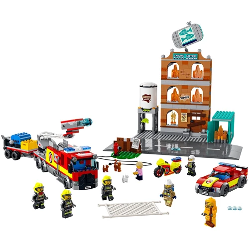 LEGO City Пожарная команда (60321): Количество деталей, шт. 766